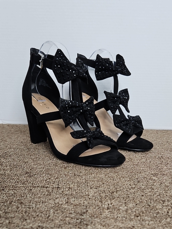torrid Shoes - Torrid Triple Rhinestone Bow Black Strappy Block Heels Sz 9 W